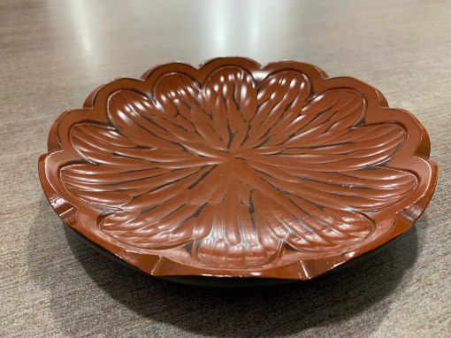 Picture of Vintage Kamakura-bori Japanese red lacquer plate with chrysanthemun flower carving 
